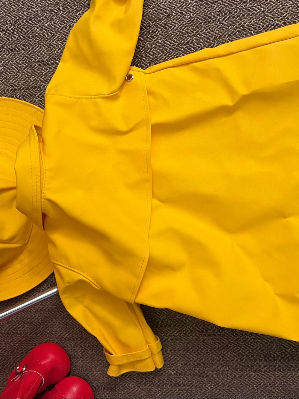 American Girl Molly’s Raincoat Outfit. Doll not Included- EUC - Picture 10 of 12